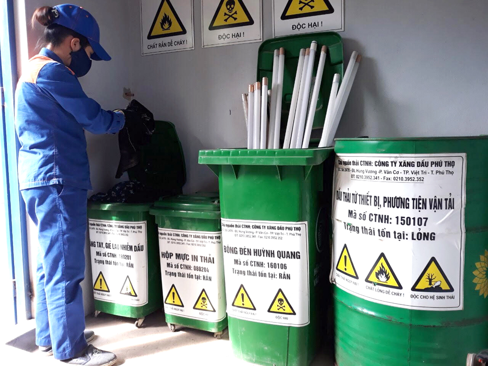 chất thải bóng đèn huỳnh quang