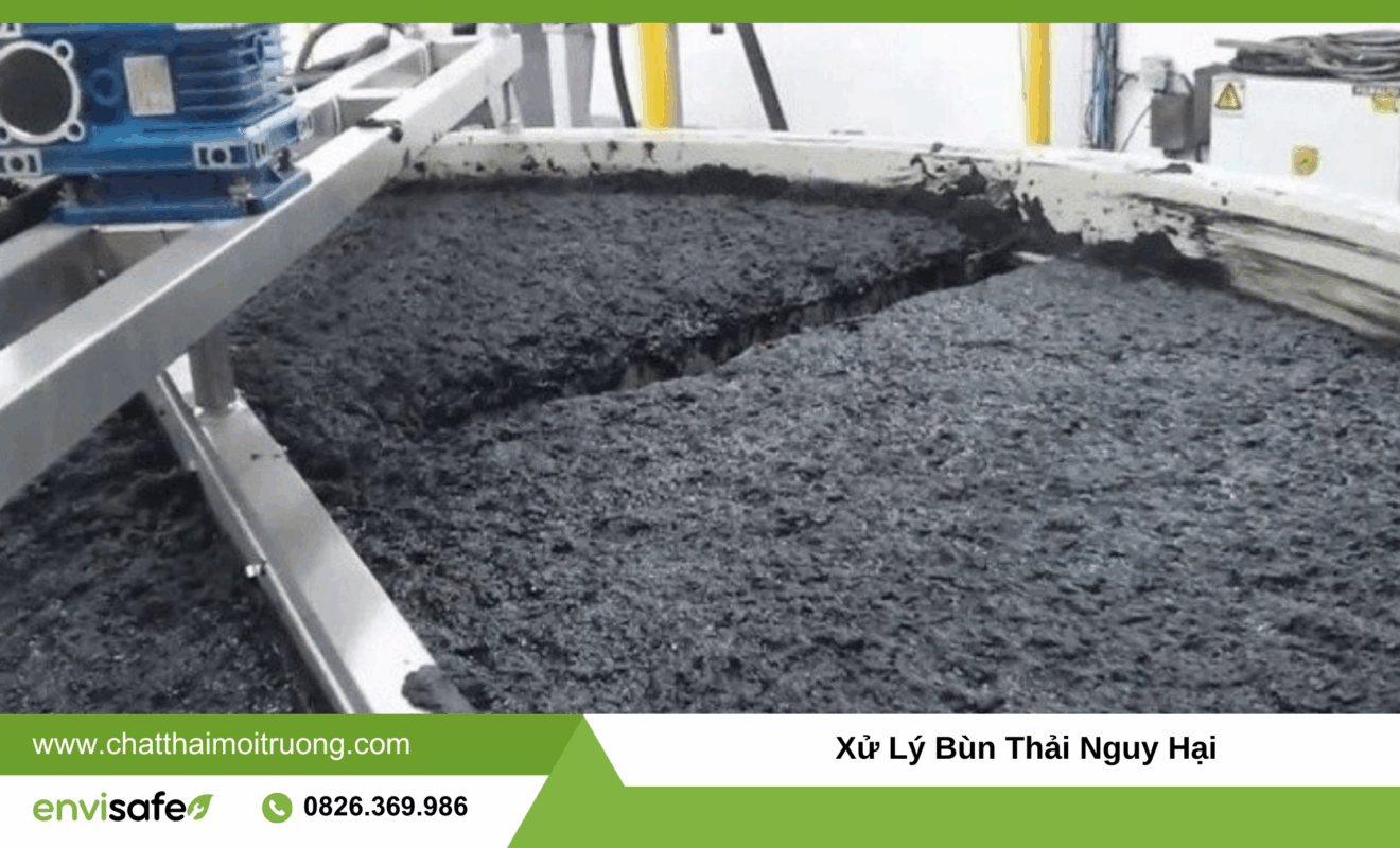 xử lý bùn thải nguy hại